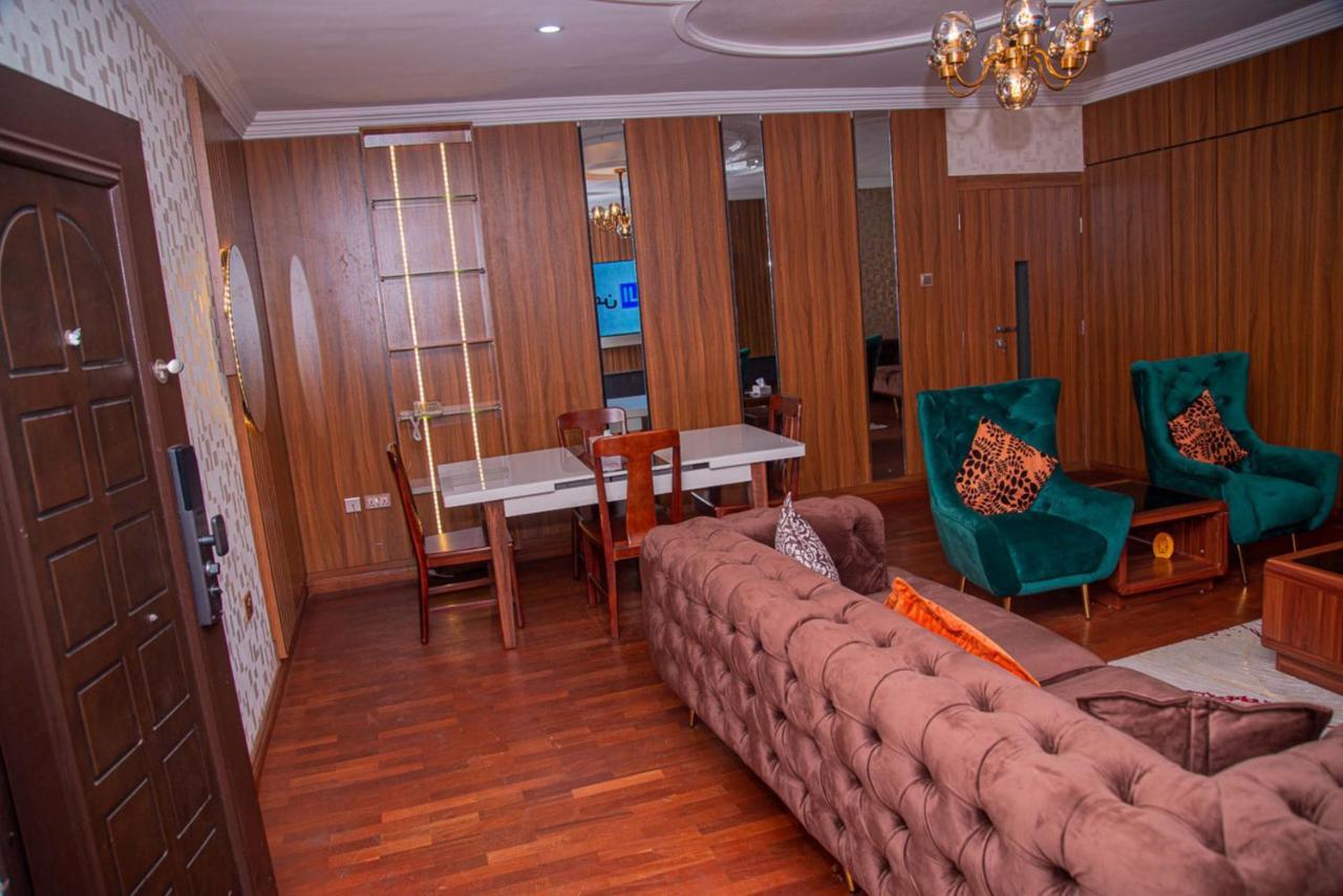 Mahogany Hotel And Suites Ιμπαντάν Εξωτερικό φωτογραφία