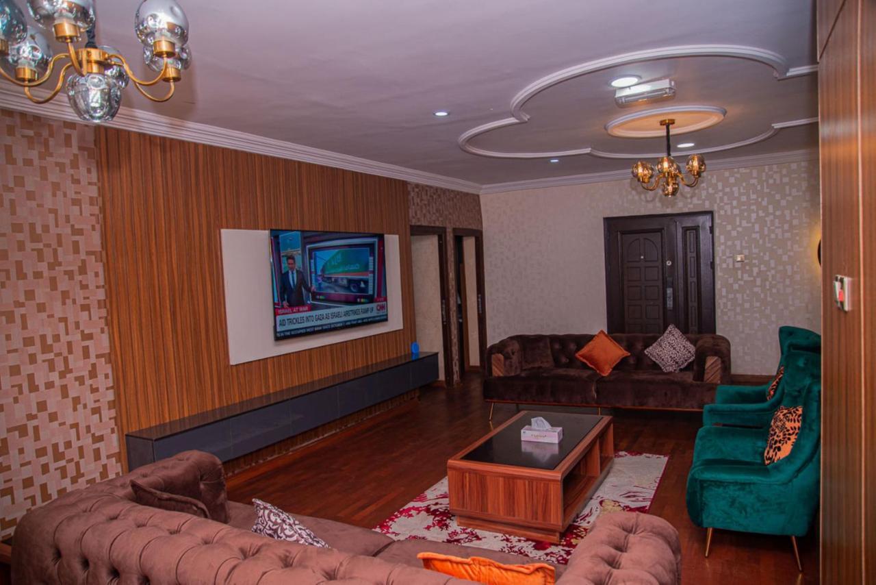Mahogany Hotel And Suites Ιμπαντάν Εξωτερικό φωτογραφία