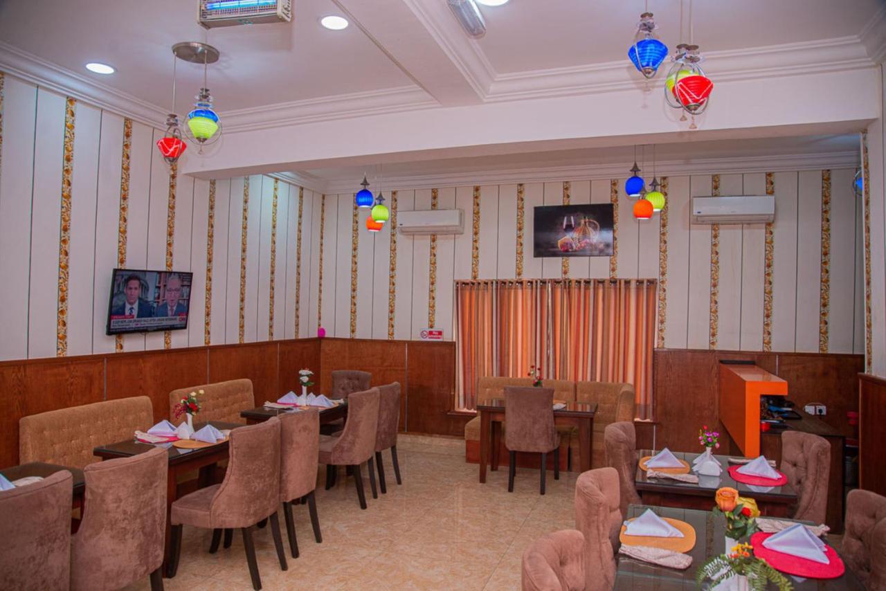 Mahogany Hotel And Suites Ιμπαντάν Εξωτερικό φωτογραφία